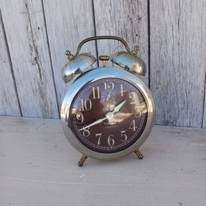 Vintage Timex Luminous Wind Up Alarm Clock‎ Model 5605 Decor Only Doesn't Work